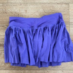 Lululemon pleat to street skirt size 6